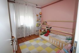 Velika Gorica - Centar, obiteljska kuća sa potencijalom, 230m2, Velika Gorica, Famiglia