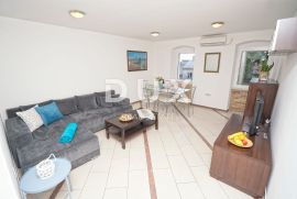 RIJEKA, BULEVARD -  potpuno renoviran stan, Rijeka, Appartment