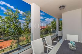 Selce, predivan apartman pored mora sa parkingom, Crikvenica, Appartement