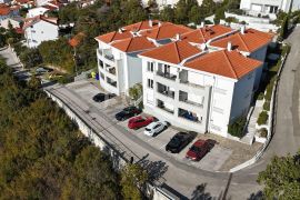 Crikvenica veliki stan na odličnoj lokaciji, Crikvenica, Appartment