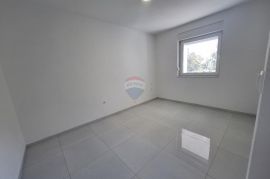 Crikvenica- novogradnja 150m do mora- 2S+DB- 2 kat, Crikvenica, Appartement