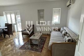 Opremljen stan na Altini ID#56789, Zemun, Appartment