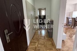 Opremljen stan na Altini ID#56789, Zemun, Appartment