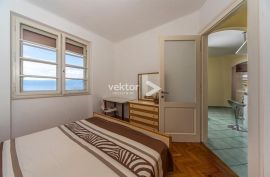 Belveder, 2-soban s dnevnim boravkom, iznajmljivanje, Rijeka, Apartamento