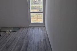 Renovirani stan na prodaju, Pula, Istra, Pula, Appartement