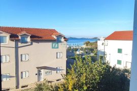 SRIMA, top lokacija, 75 m do plaže, pogled na more, terasa, Vodice, Appartement