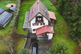 Bjelolasica kuća na prodaju, Ogulin, Casa