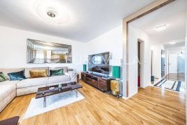 Zagreb, Špansko luksuzan peterosobni stan 95m2, Zagreb, Apartamento