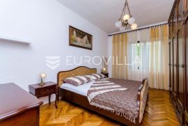 Trogir, trosoban stan za sezonske radnike, Trogir, Appartment