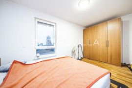 Zagreb, Odra, dvosoban Penthouse s dvije terase NKP 75 m2, Zagreb, Apartamento