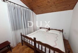 OTOK UGLJAN, UGLJAN - Katnica s dva apartmana 150 m od mora, Preko, Ev