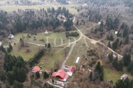 Lukovo, kuća sa velikom okućnicom na idiličnoj lokaciji, Vinodolska Općina, Casa