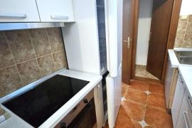 Trošarina, 64m2, 2.5, I/2, eg, parking ID#1813, Voždovac, Apartamento