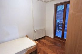 Trošarina, 64m2, 2.5, I/2, eg, parking ID#1813, Voždovac, Apartamento