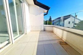 STAN SA PANORAMSKIM POGLEDOM NA MORE, Crikvenica, Apartamento