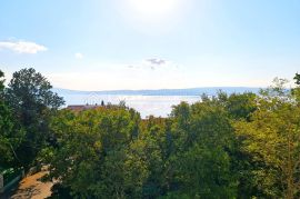 STAN SA LIJEPIM POGLEDOM NA MORE - 3. RED OD MORA, Crikvenica, Appartment