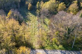 Bribir - zemljište pravilnog oblika u mirnom okruženju, Vinodolska Općina, Terra