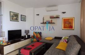 Opatija-Pobri dvoetažni stan 1.kat. 77.66 m2 sa lijepim pogledom, Opatija - Okolica, Appartment