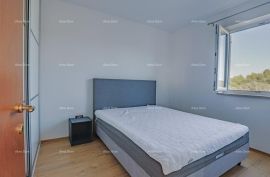 Stan Prodaje se stan, 60 m2, u okolici Rovinja, Rovinj, Kвартира