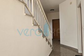 Otok Krk, Njivice, stan 50m2, 2.kat, terasa, balkon, pogled na more, za prodaju, Omišalj, Appartement