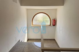 Otok Krk, Njivice, stan 50m2, 2.kat, terasa, balkon, pogled na more, za prodaju, Omišalj, Appartement