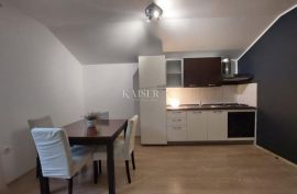 Matulji, dvosoban stan s parkingom na mirnoj lokaciji, Matulji, Appartment