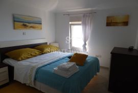 OPATIJA, dvoetažni stan s balkonom i parkingom, Opatija - Okolica, Appartment