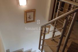 OPATIJA, dvoetažni stan s balkonom i parkingom, Opatija - Okolica, Appartment