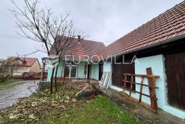 Đakovo, kuća i dvorište 1176 m2, s pogledom na katedralu, Đakovo, House