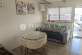 Rijeka, Trsat, dvosoban stan NKP 43 m2 na odličnoj lokaciji, Rijeka, Apartamento