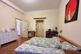 Zagreb, centar, prostrani stan, Zagreb, Appartement