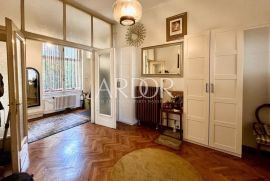 Zagreb, centar, prostrani stan, Zagreb, Appartement