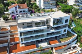 OPATIJA, stan 2S+DB s vrtom, u novogradnji s pogledom na more (A204), Opatija, Appartamento