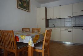 Apartmanska kuća u Rovinju, Istra, Rovinj, Дом