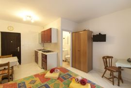 Apartmanska kuća u Rovinju, Istra, Rovinj, Дом