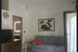 Apartmanska kuća u Rovinju, Istra, Rovinj, Дом