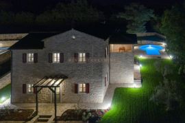 ISTRA - TINJAN - VILLA ISTARSKOG ŠARMA - PRILIKA!, Poreč, Σπίτι