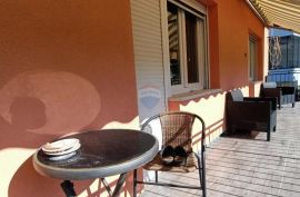 Rovinj, gospodski stan u centru s dvije garaže, Rovinj, Appartement