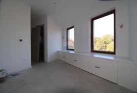 ISTRA, TINJAN Kvalitetna kuća za odmor 160 m2 s bazenom, Tinjan, Maison