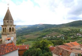 MOTOVUN-renovirana starina s 3 spavaće sobe, Motovun, Kuća