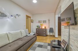 MATULJI,JUŠIĆI- 2 stana sveukupne površine 62 m2, Matulji, Stan