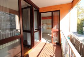 Zagreb - Siget, stan 49m2 + lođa, Zagreb, Apartamento