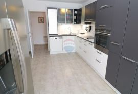 POREČ-stan s privatnim bazenom, Poreč, Appartment