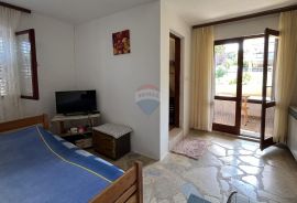 Istra, Rovinj -  stan u prizemlju na 300 m od plaže, Rovinj, Appartement