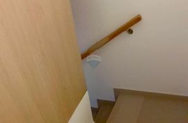 Baška - uređeni dvoetažni stan 23m2, Baška, Appartment