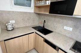 Baška - centar- lijep, novouređen stan 50m2, Baška, Appartment