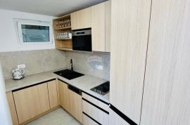 Baška - centar- lijep, novouređen stan 50m2, Baška, Appartment