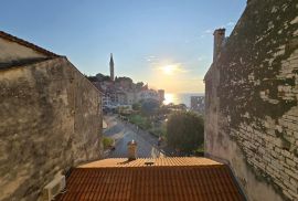 Rovinj,savršeni stan s terasom i otvorenim pogledom na more, Rovinj, Appartement