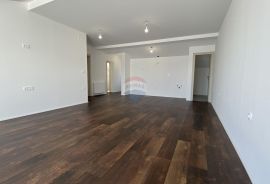 IKA - OPRIĆ, Stan 2.950€/m2 od 111,30 m2  sa 2 terase, Opatija - Okolica, Apartamento