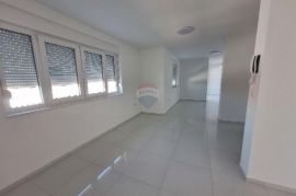 Crikvenica- novogradnja 3S+DB 400m od mora, Crikvenica, Wohnung